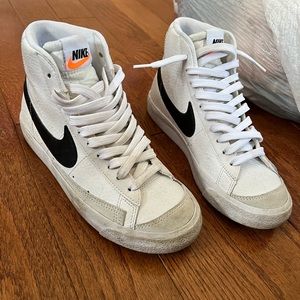 Nike Blazer Mid ‘77. Big Kids Shoe.